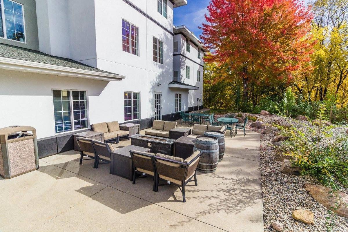 River Hills Hotel- Mankato Εξωτερικό φωτογραφία