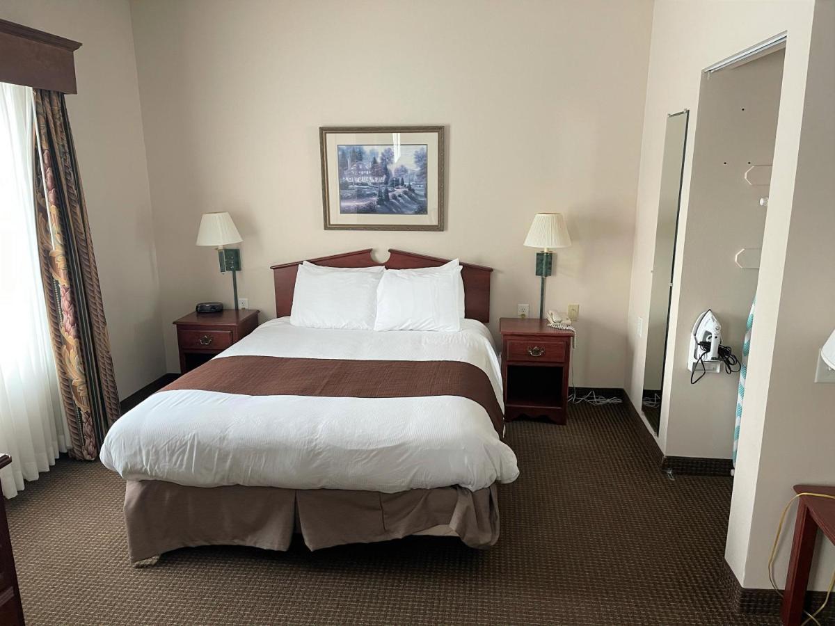River Hills Hotel- Mankato Εξωτερικό φωτογραφία