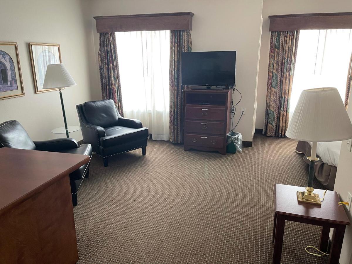 River Hills Hotel- Mankato Εξωτερικό φωτογραφία