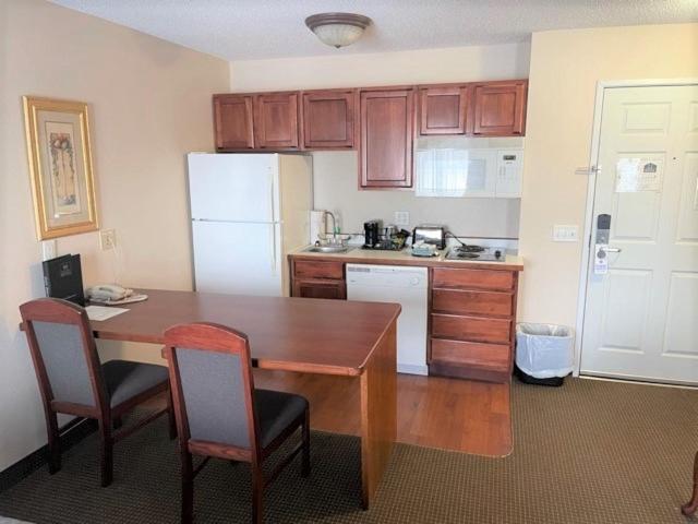 River Hills Hotel- Mankato Εξωτερικό φωτογραφία