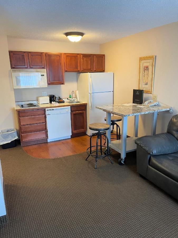 River Hills Hotel- Mankato Εξωτερικό φωτογραφία